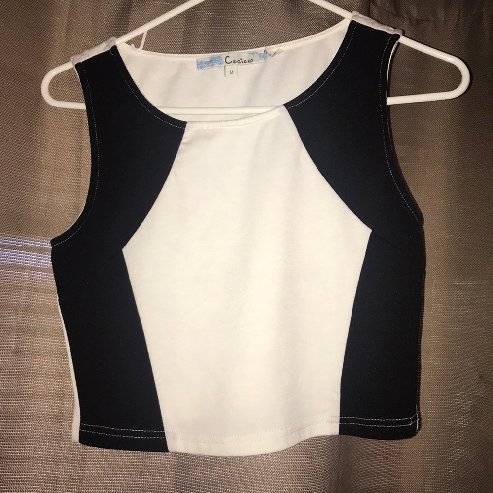 Crop top.